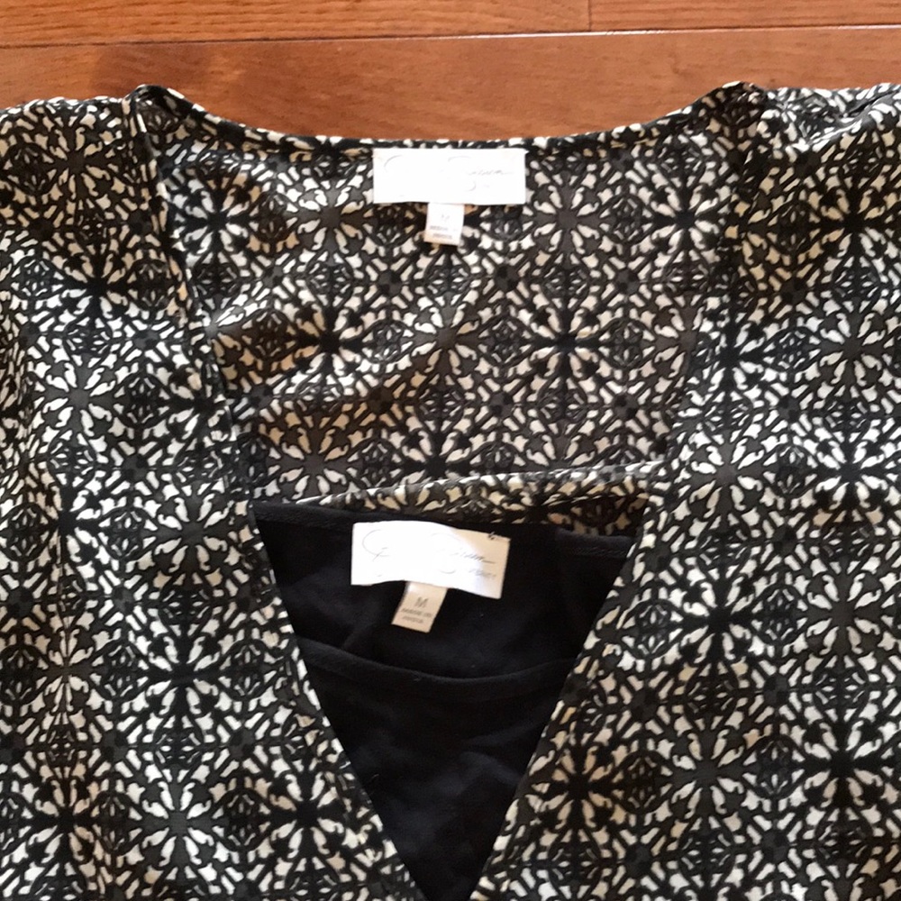 ✨Host Pick✨ Jessica Simpson 2pc Maternity Top - Picture 4 of 8